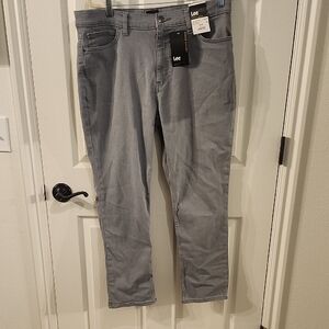 NWT Grey Lee Straight Jeans